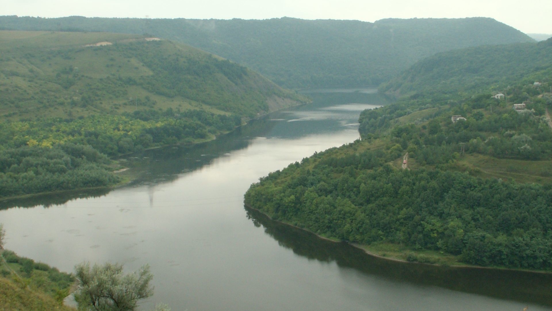 How are lowland rivers from mountainous? Their examples and features 18 How are lowland rivers from mountainous? Their examples and features 92