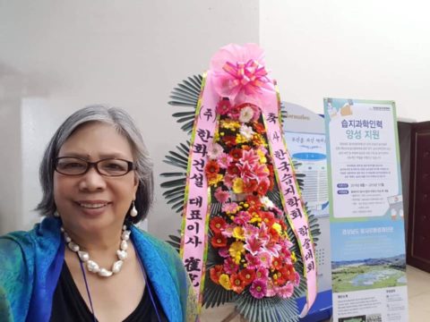 Dr. Cabanban in Korea at the award giving ceremony